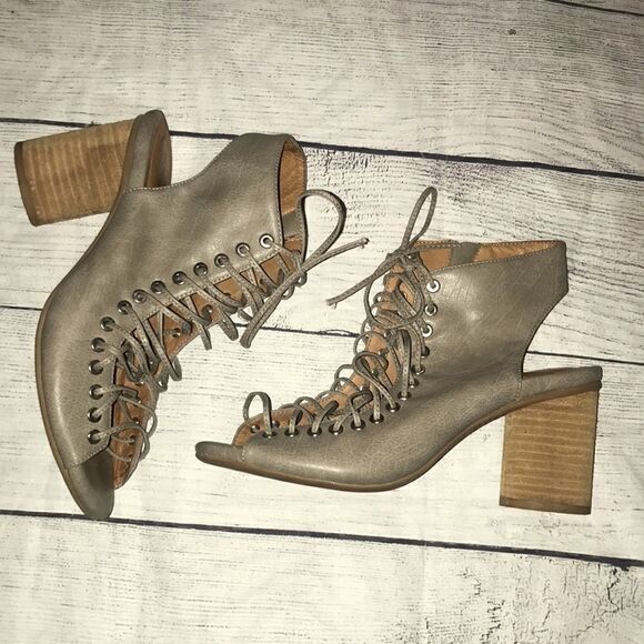 Jeffrey Campbell Covets Lace Up Heel Sandal Bootie sz 7 - Picture 2 of 11